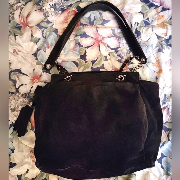 CHANEL Black Suede Tassel Shoulder Bag - Picture 2 of 15